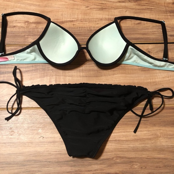 Victoria’s Secret bathing suit set,!! - Picture 2 of 8